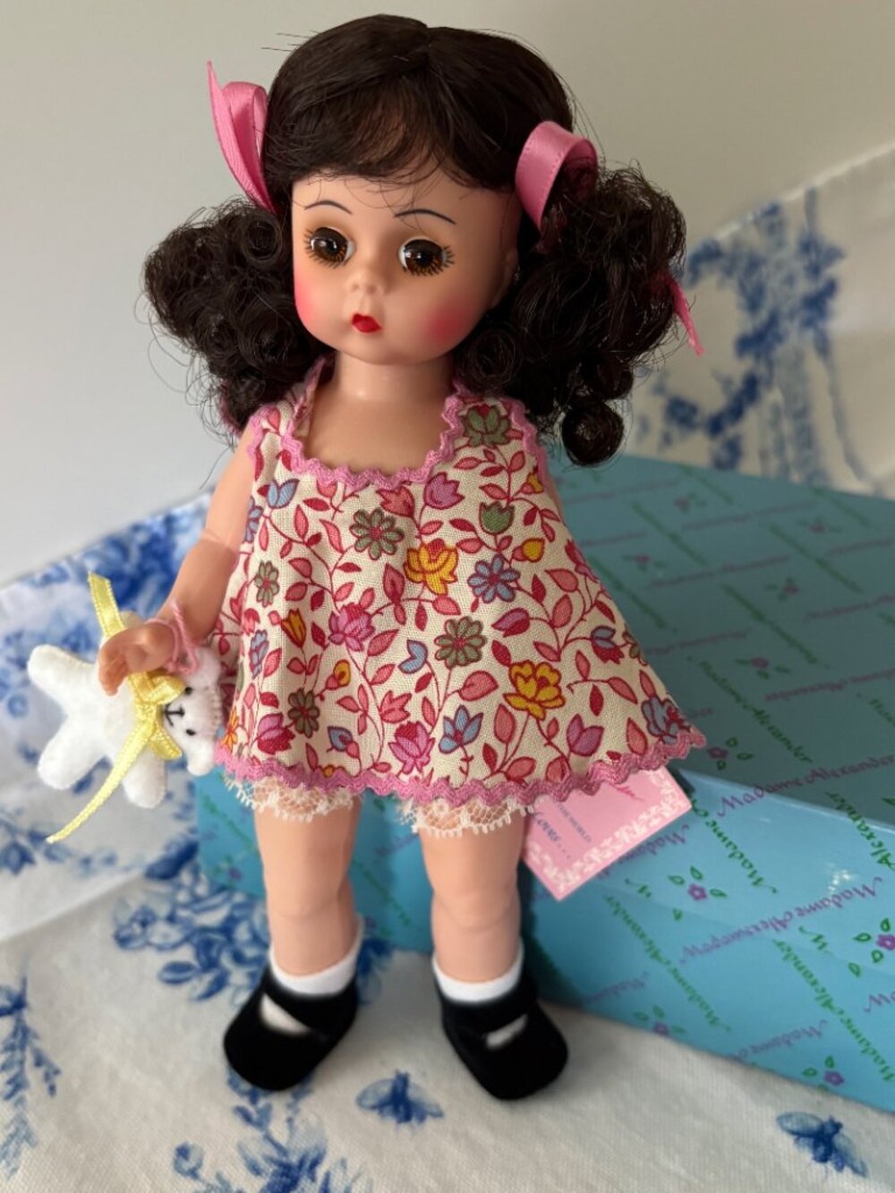1993 ~ Wendy Loves Her Sundress ~ Mme Alexander 8” Doll MIB